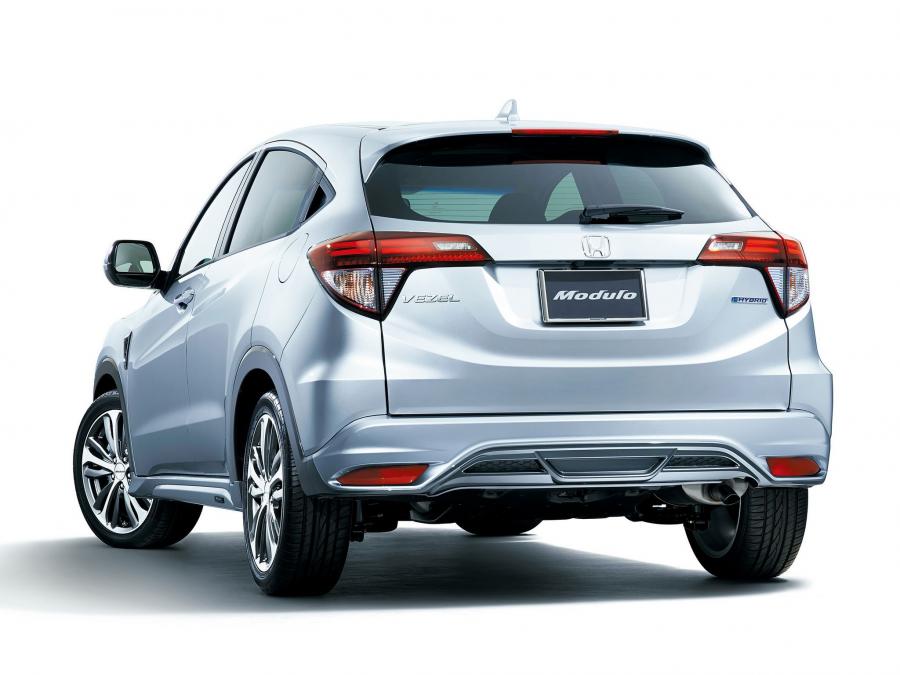  Honda Vezel Hybrid by Modulo 2014 года  (фото 2 из 6)
